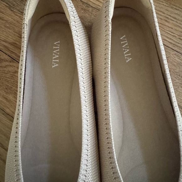 Vivaia Aria 5 Womens Size 9.5 Beige Black Classic Pointed-Toe Ballet Flats - Picture 5 of 10
